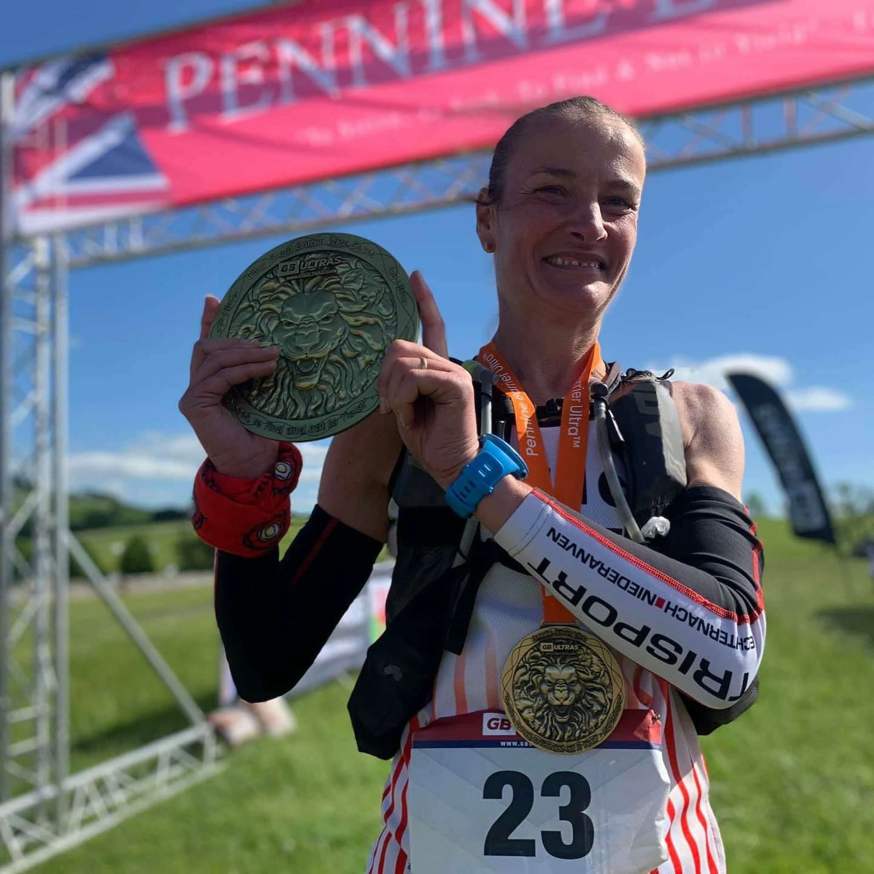 Lorraine Slater 1st lady and new CR Pennine Barrier Ultra